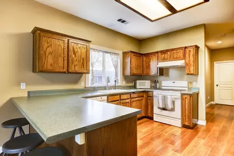 2418 E La Vida Ave, Visalia, CA 93292 photo 15