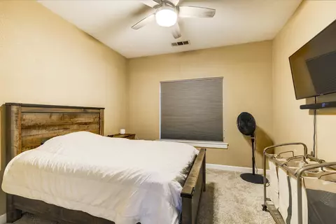 2418 E La Vida Ave, Visalia, CA 93292 photo 29