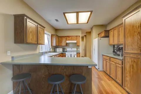 2418 E La Vida Ave, Visalia, CA 93292 photo 13