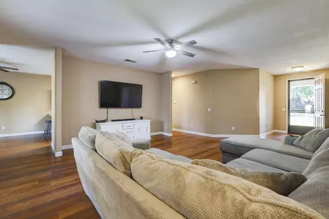 2418 E La Vida Ave, Visalia, CA 93292 photo 10