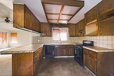 2205 E Vassar Dr, Visalia, CA 93292 photo 11