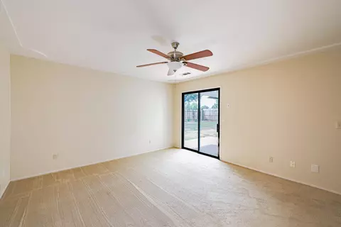 2205 E Vassar Dr, Visalia, CA 93292 photo 26