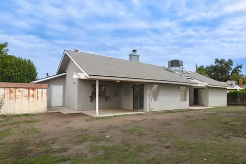2205 E Vassar Dr, Visalia, CA 93292 photo 29