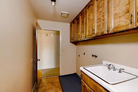 2205 E Vassar Dr, Visalia, CA 93292 photo 17