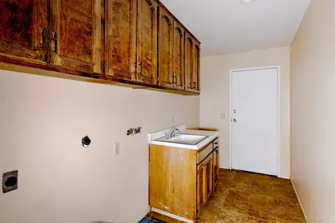 2205 E Vassar Dr, Visalia, CA 93292 photo 16