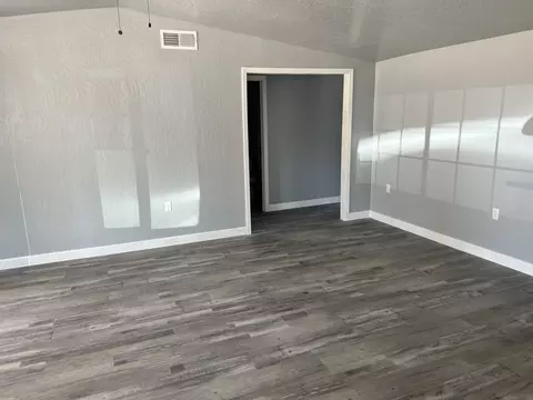 21664 Avenue 252, Lindsay, CA 93247 photo 4