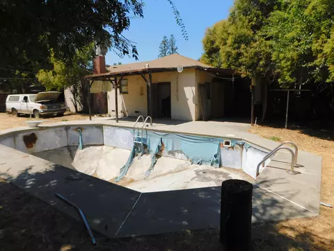 2427 E College Ave, Visalia, CA 93292 photo 3