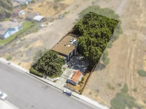380 Champion St, Lemoore, CA 93245 photo 29