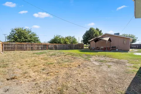 586 Woods Ave, Tipton, CA 93272 photo 26