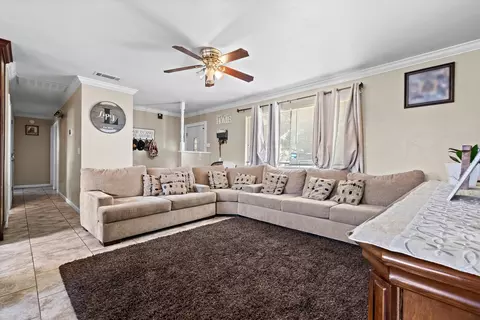 586 Woods Ave, Tipton, CA 93272 photo 8