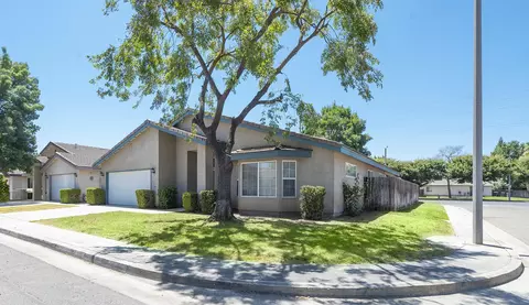 1049 N Sumter Ct, Visalia, CA 93292
