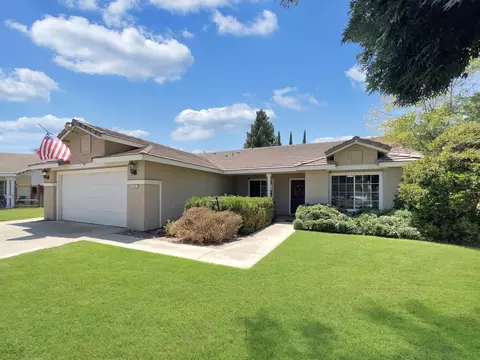 4101 E Paradise Ave, Visalia, CA 93292
