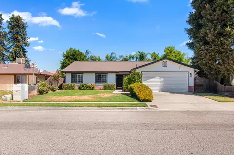 1720 E Walnut Ave, Tulare, CA 93274