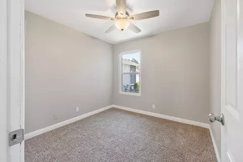 1407 E Sunnyview Ave, Visalia, CA 93292 photo 23