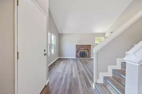 1407 E Sunnyview Ave, Visalia, CA 93292 photo 7