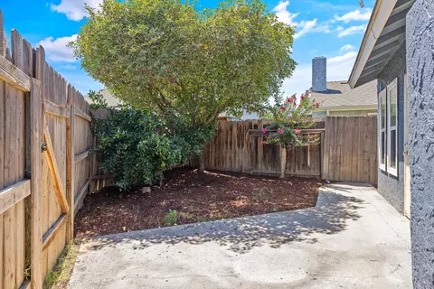 1407 E Sunnyview Ave, Visalia, CA 93292 photo 32