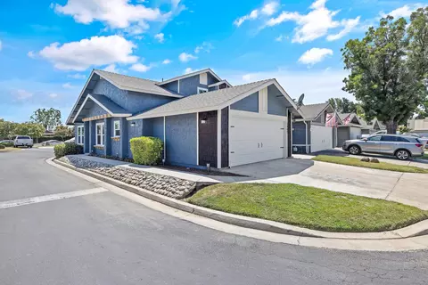 1407 E Sunnyview Ave, Visalia, CA 93292