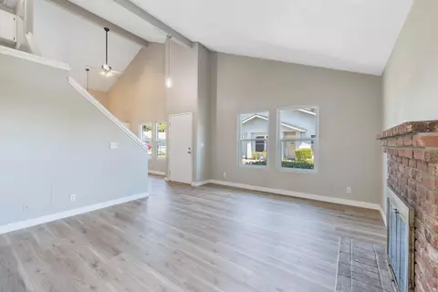 1407 E Sunnyview Ave, Visalia, CA 93292 photo 12