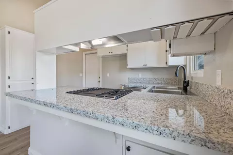 1407 E Sunnyview Ave, Visalia, CA 93292 photo 17