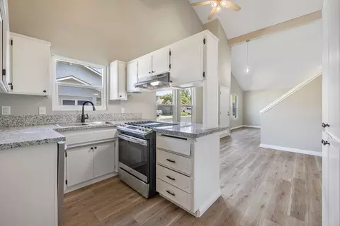 1407 E Sunnyview Ave, Visalia, CA 93292 photo 19