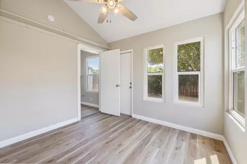 1407 E Sunnyview Ave, Visalia, CA 93292 photo 14