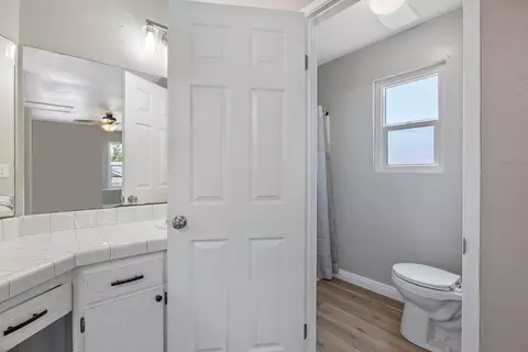1407 E Sunnyview Ave, Visalia, CA 93292 photo 30
