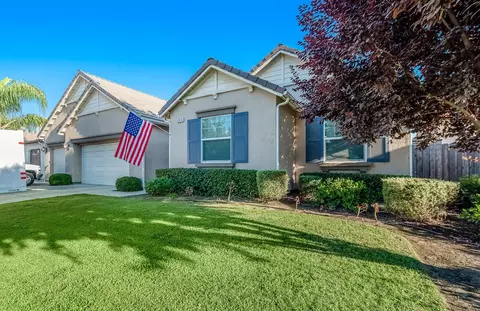 6313 W Lark Ct, Visalia, CA 93291