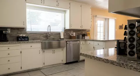 40768 Crystal Dr, Three Rivers, CA 93271 photo 9