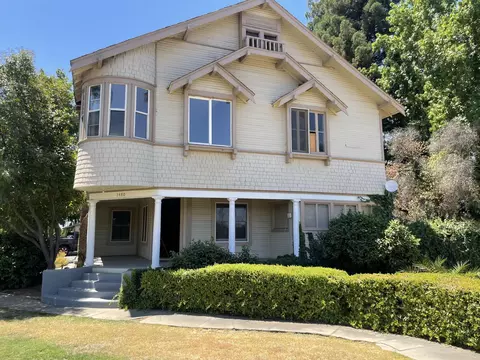 1480 E Honolulu St, Lindsay, CA 93247
