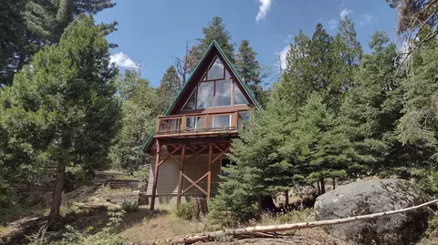 48 Mountain-aire, Camp Nelson, CA 93265