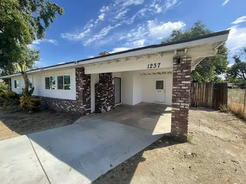 1237 Rodgers Rd, Hanford, CA 93230 photo 2
