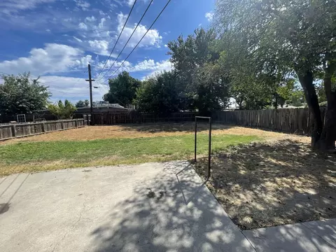 1237 Rodgers Rd, Hanford, CA 93230 photo 11
