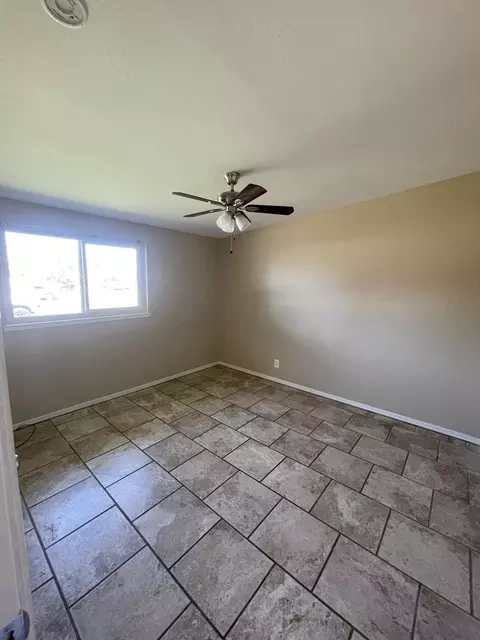 1237 Rodgers Rd, Hanford, CA 93230 photo 8