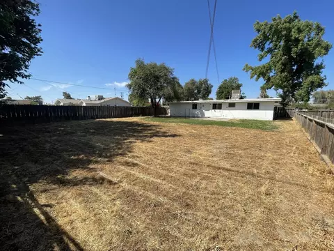 1237 Rodgers Rd, Hanford, CA 93230 photo 12