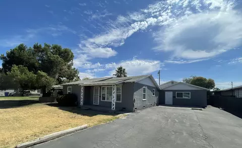 1225 N 11th Ave, Hanford, CA 93230