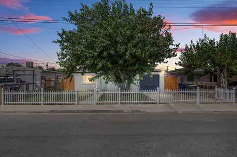 2307 Castro Ln, Bakersfield, CA 93304