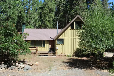 491 Clover Dr, Camp Nelson, CA 93265