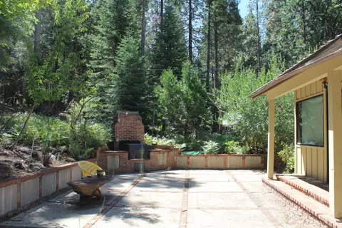 491 Clover Dr, Camp Nelson, CA 93265 photo 2