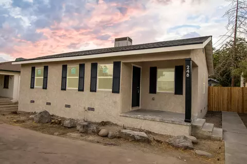 248 N Larson St, Porterville, CA 93257