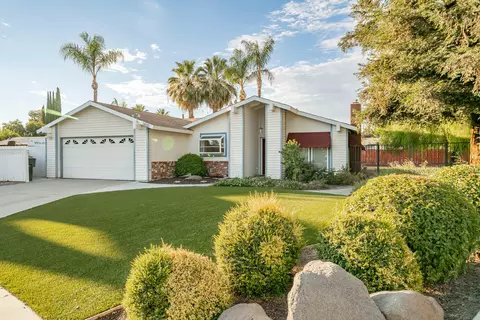 1800 S Tipton Ct, Visalia, CA 93292