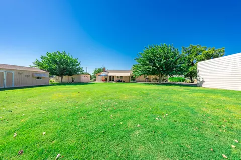 18240 Jackson Ave, Lemoore, CA 93245 photo 24