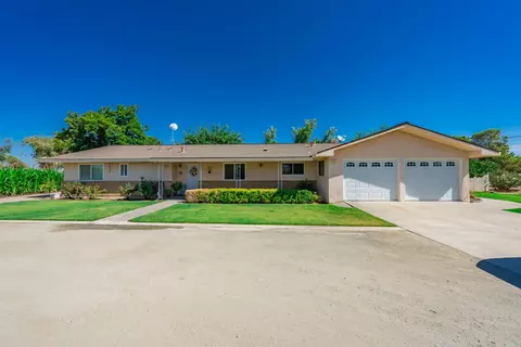 18240 Jackson Ave, Lemoore, CA 93245 photo 1