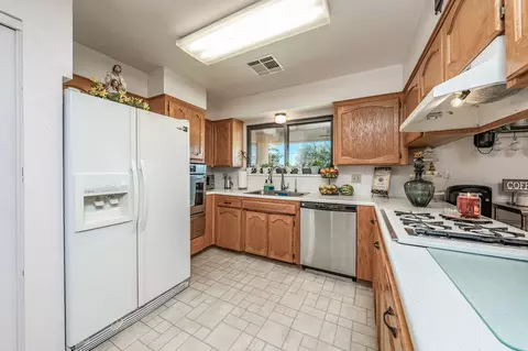 18240 Jackson Ave, Lemoore, CA 93245 photo 11