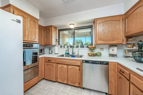 18240 Jackson Ave, Lemoore, CA 93245 photo 12
