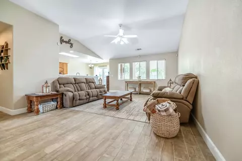 3849 E Harvard Ave, Visalia, CA 93292 photo 5