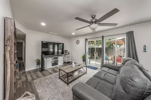 2467 Sierra Ave, Clovis, CA 93611 photo 5