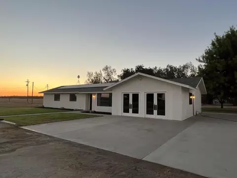 9891 18th Ave, Lemoore, CA 93245 photo 5