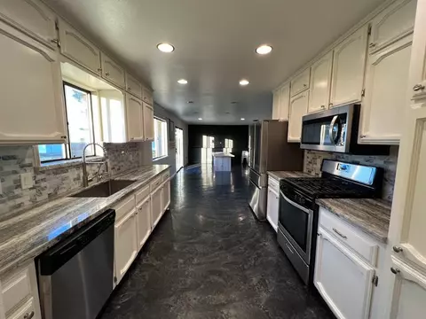 9891 18th Ave, Lemoore, CA 93245 photo 18