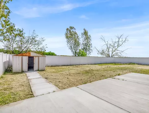 855 E Mt Whitney Ave, Laton, CA 93242 photo 43