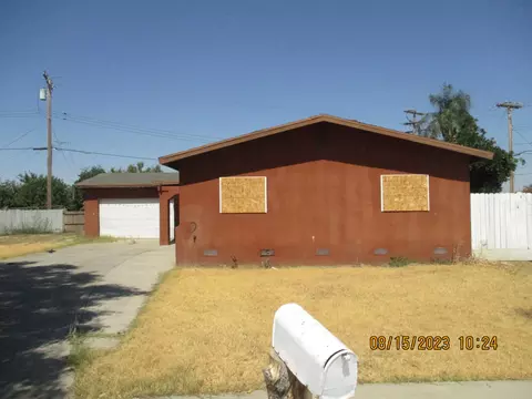 1437 Etna Dr, Tulare, CA 93274